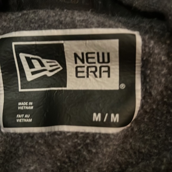 New Era Draftkings Hoodie - Picture 3 of 4